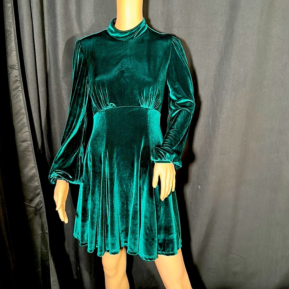 Pinup Girl Pinup Couture green velvet dress made in usa production sample. S